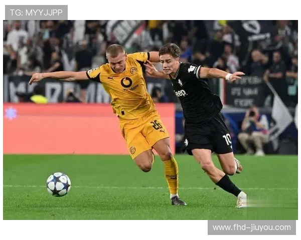 那不勒斯迎战尤文图斯，霍伊伦与伊尔迪兹前锋对决